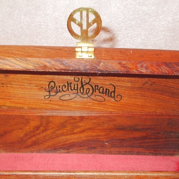 Vtg Lucky Brand Tooled Wood Fretwork Stash Box Brass Peace Sign Incense Trinket - Picture 2 of 11